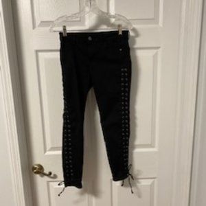 Black BEBE skinny jeans   size 27